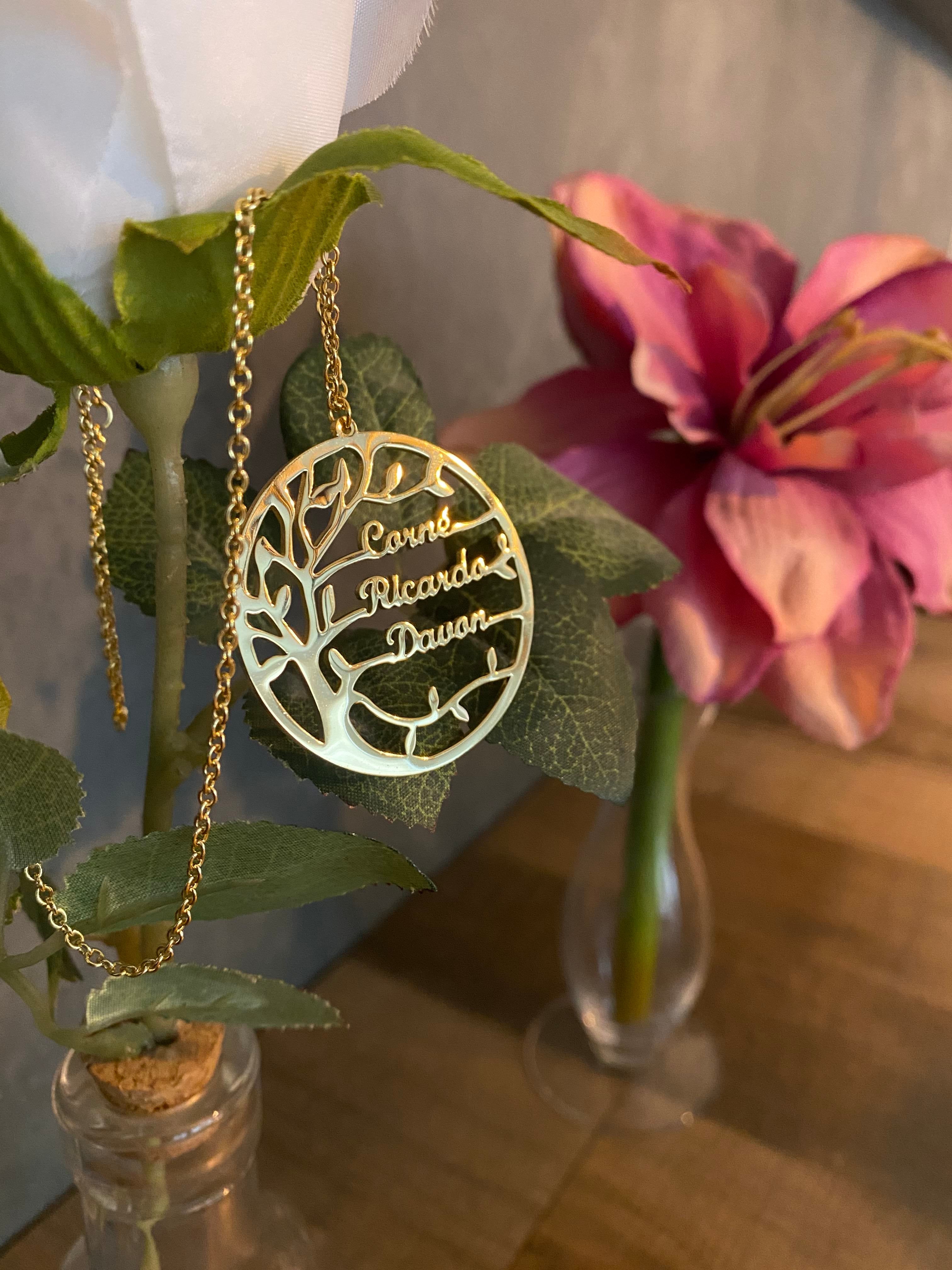 Stella Oro™ - Stamboom Necklace Engraved: Draag Je Familie Dichterbij